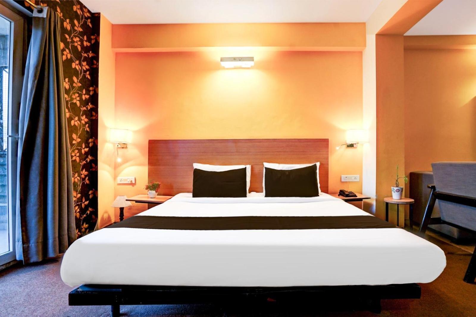 Hotel Aerotech Near Delhi Airport 4*