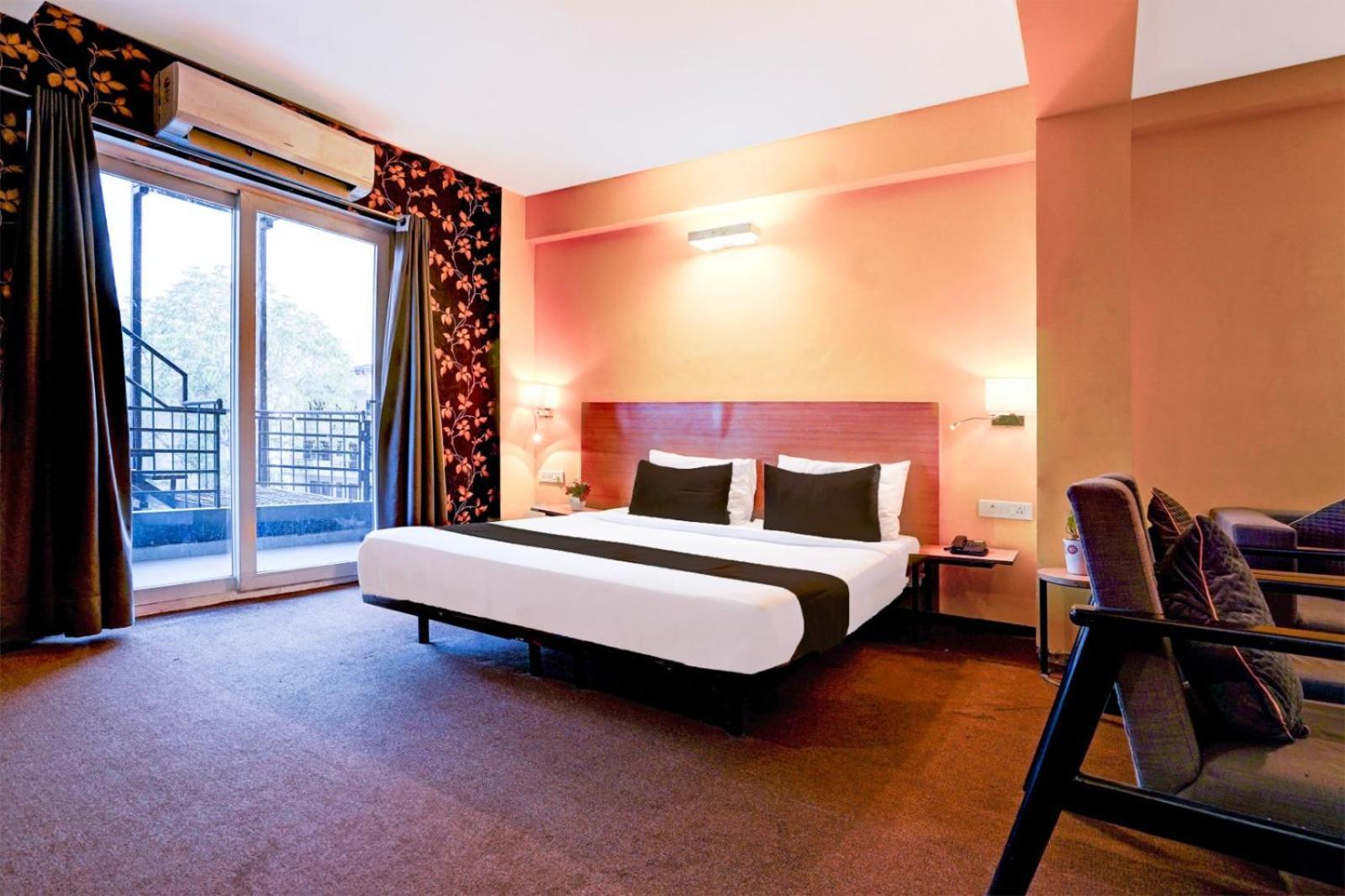 Aerotech Near Delhi Airport 4*